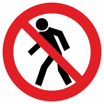 P03 проход запрещен (пластик, 700х700 мм) - Охрана труда на строительных площадках - Знаки безопасности - Магазин охраны труда ИЗО Стиль